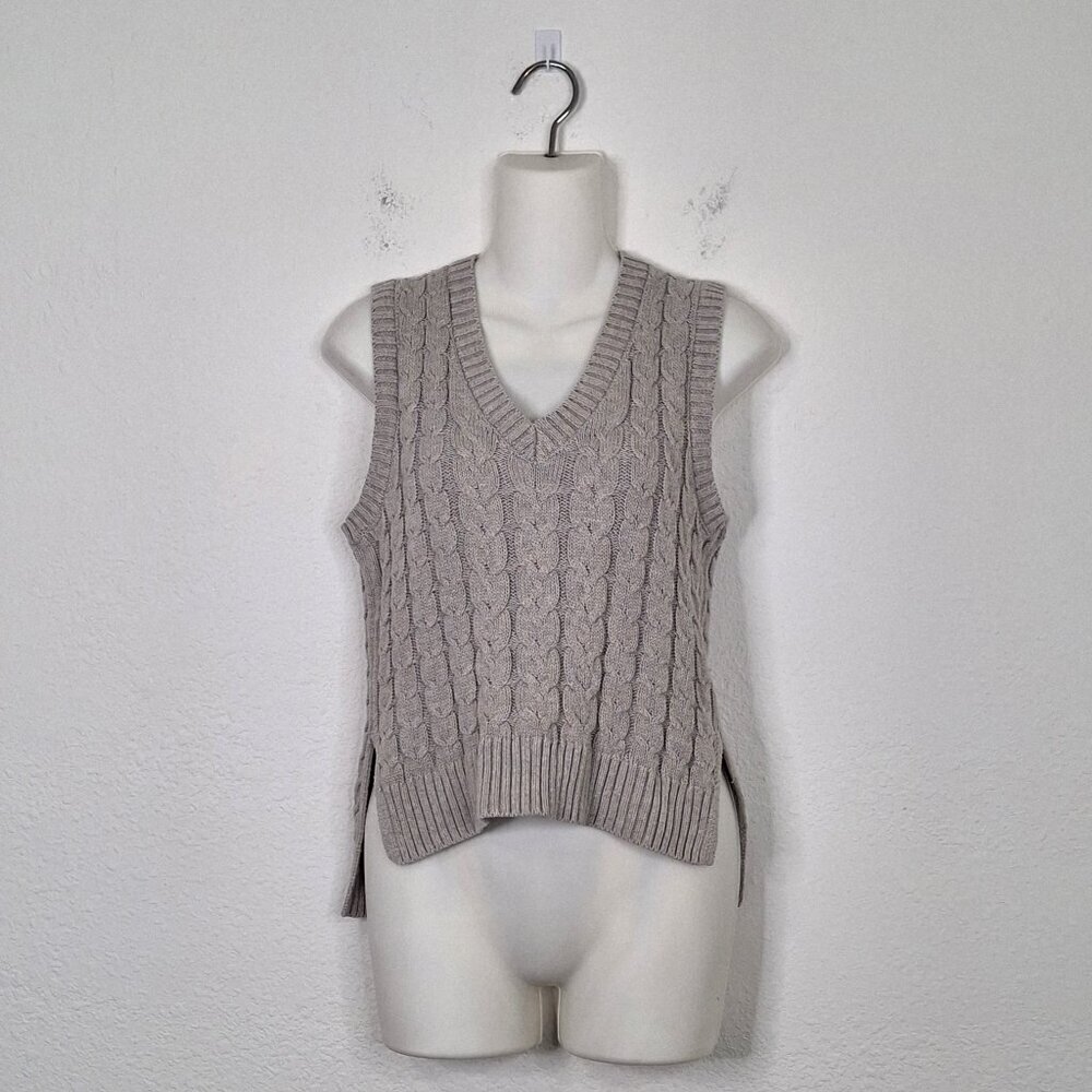 Cupcakes and Cashmere Knit Top Sz XS Crop Minimalist Neutral Academia Preppy